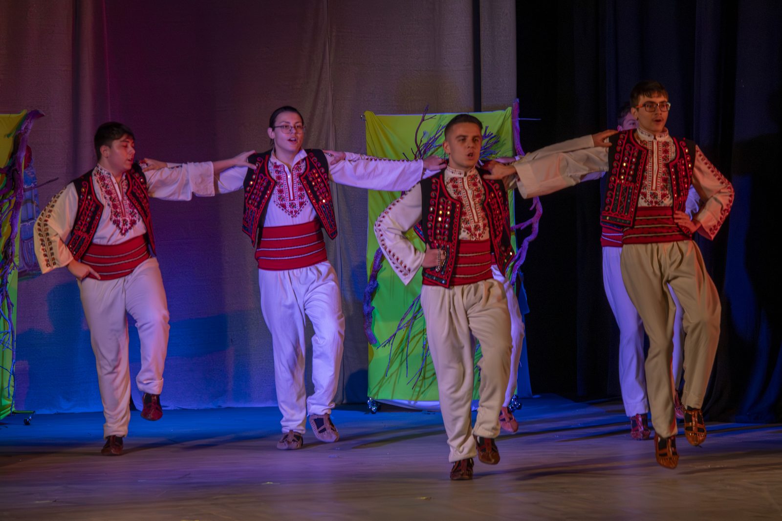 Самодива и Караконджул